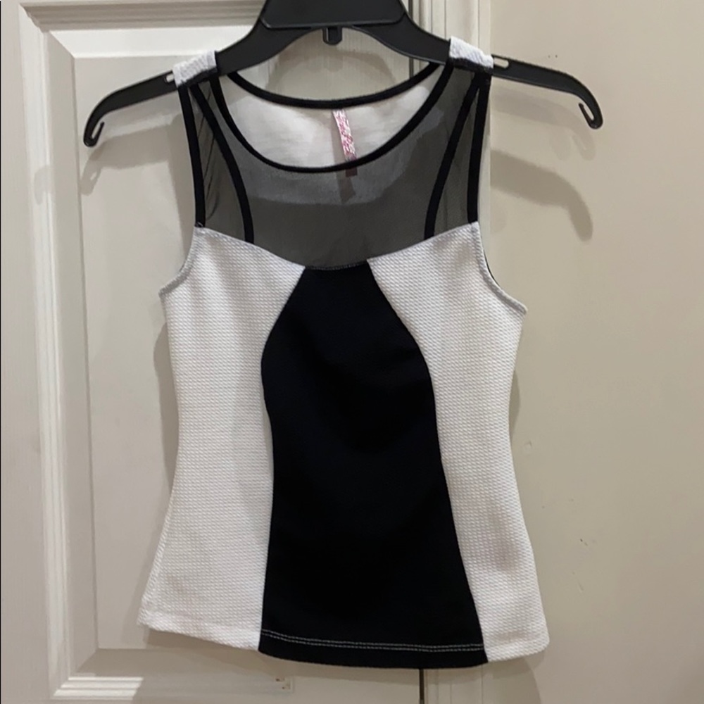 Cute black and white tank top!